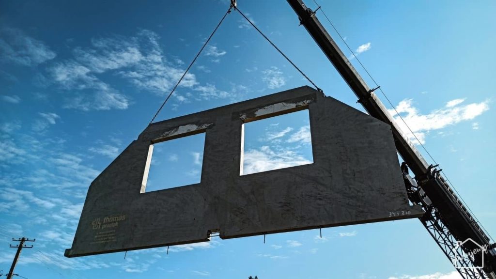 montaż ścian poddasza