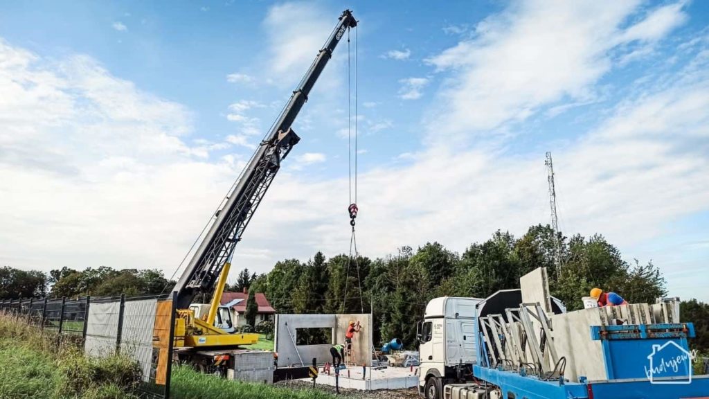 szybki montaż ścian domu