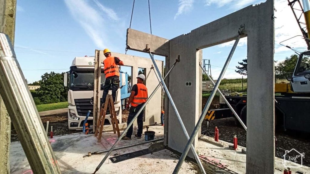 montaż ścian z keramzytu